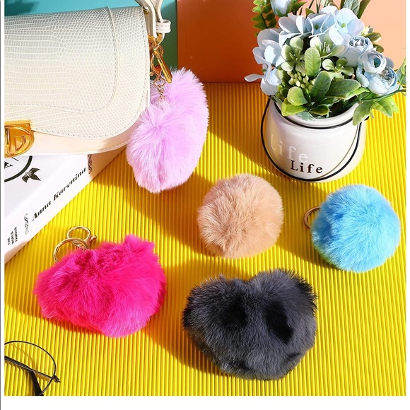 Other - STOCKING STUFFER 🎅🏻PomPom Bag Accessory Key Chain